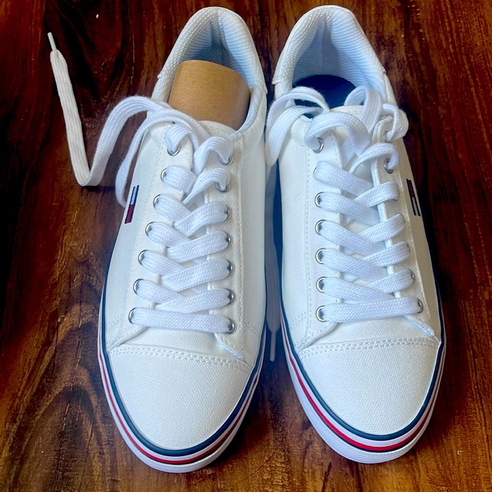 Women’s shoes
